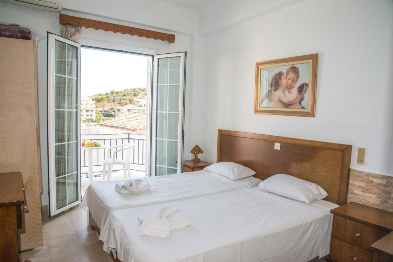 Limani Apartments Kassiopi Dış mekan fotoğraf