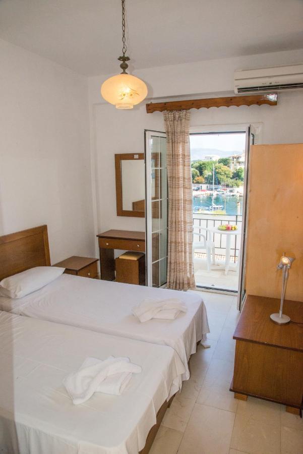 Limani Apartments Kassiopi Dış mekan fotoğraf